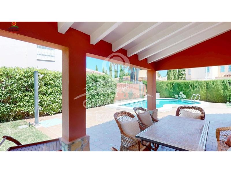 Foto 00ab60e3-d3db-435a-988c-6173e90f9385. Casa con parcheggio piscina in Oliva nova Oliva