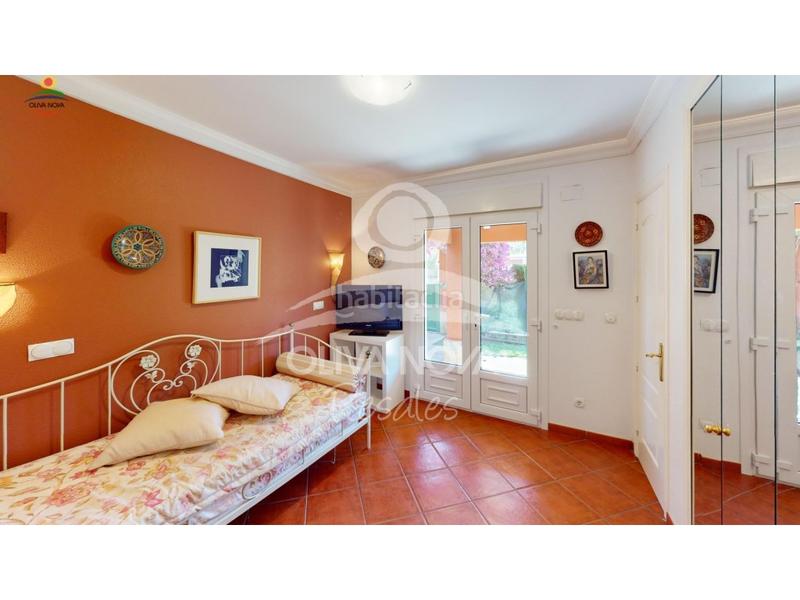 Foto 02d7fe88-2e28-4181-833a-e326965eed04. Casa con parcheggio piscina in Oliva nova Oliva