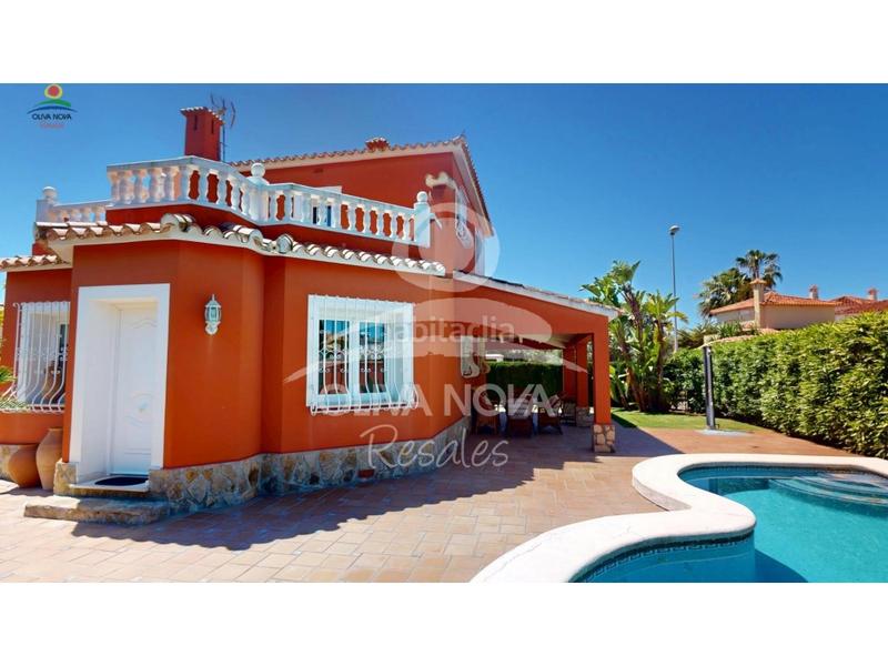 Foto 1a8a8459-f1e9-437f-b931-cb1b64e3c0bc. Casa con parcheggio piscina in Oliva nova Oliva