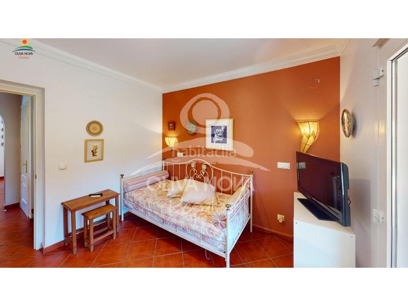 Foto 1e0a0927-ece8-41db-9bf5-c9bf122ff625. Casa con parcheggio piscina in Oliva nova Oliva