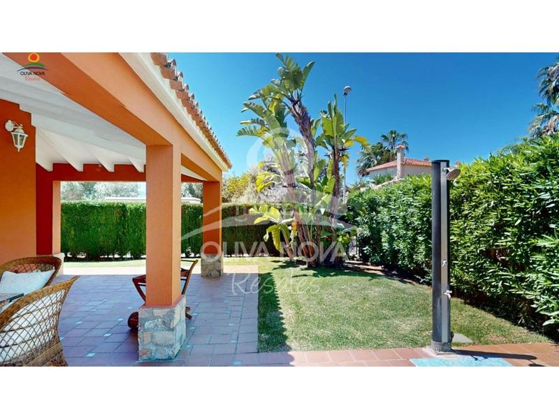 Foto 625bff08-3360-4618-bfe5-5a0a6d4de8d5. Casa con parcheggio piscina in Oliva nova Oliva