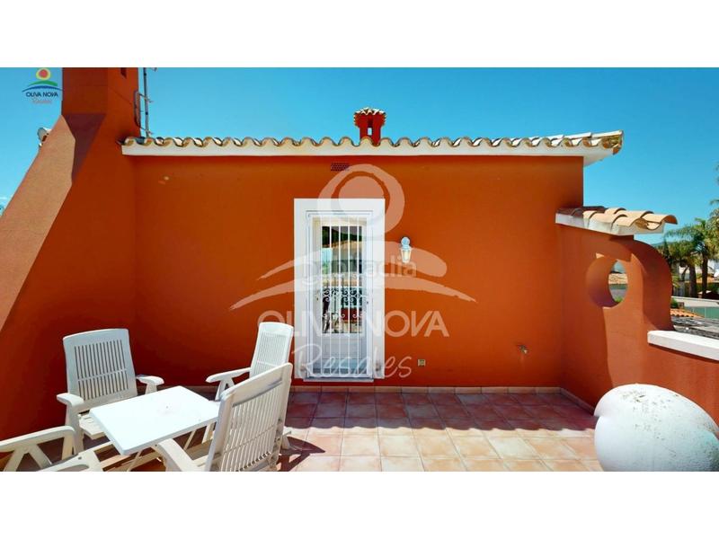 Foto 630e94b6-1dd5-438e-9b2f-382655ece98f. Casa con parcheggio piscina in Oliva nova Oliva