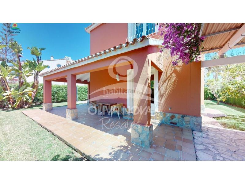 Foto af289e76-8207-44e9-80bf-5f0a759a1dc5. Casa con parcheggio piscina in Oliva nova Oliva