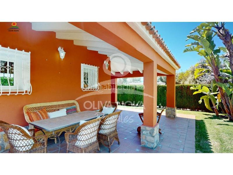 Foto f6d63924-caac-4b4b-9bd9-8170a51b132c. Casa con parcheggio piscina in Oliva nova Oliva