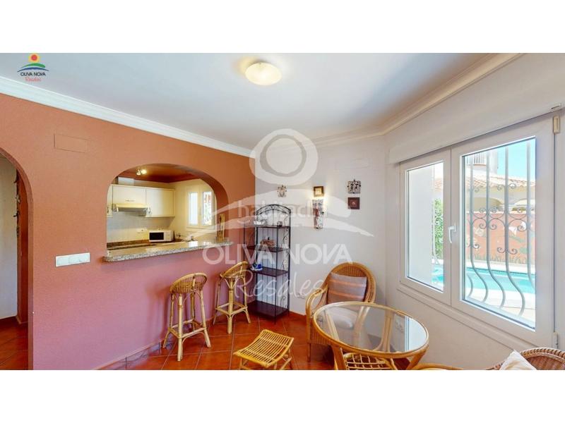 Foto fb924458-2d77-4d8a-964a-126c88b72935. Casa con parcheggio piscina in Oliva nova Oliva