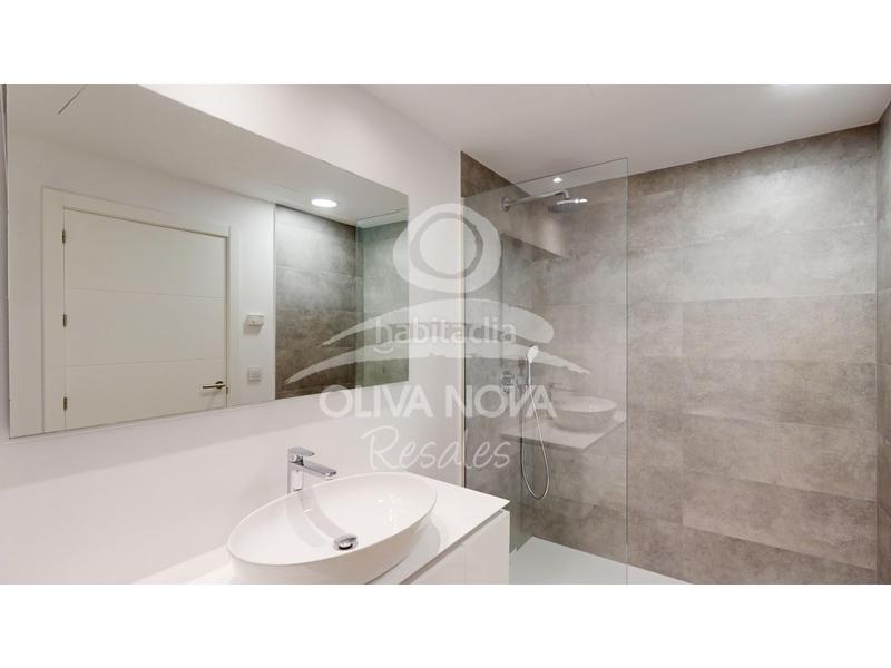 Foto 8f7fb5bf-abbd-4c57-8563-7d9c96a9b67b. Appartement avec parking piscine dans Oliva nova Oliva