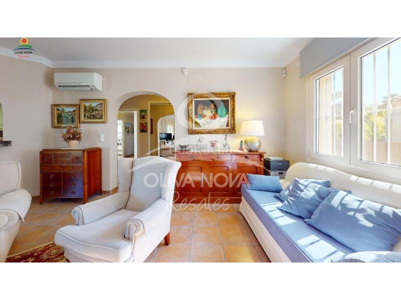 Foto 276c1f14-e808-4c56-b17c-d3d8b58a80a4. Maison avec parking dans Oliva nova Oliva