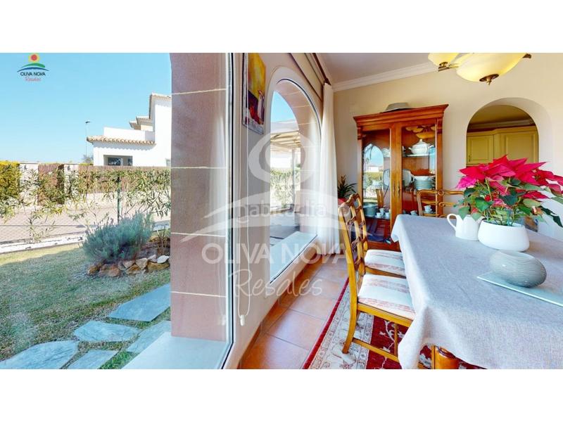 Foto 52a4e578-37dd-4205-ae59-2b6f4b03f0b8. Maison avec parking dans Oliva nova Oliva