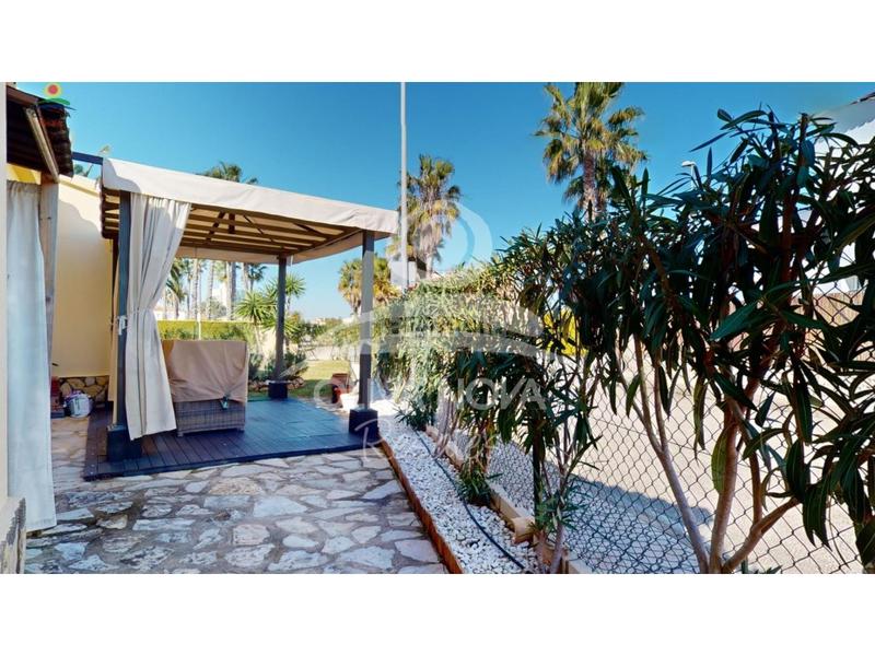 Foto 577fad84-1a03-4852-893a-d85518302844. Maison avec parking dans Oliva nova Oliva