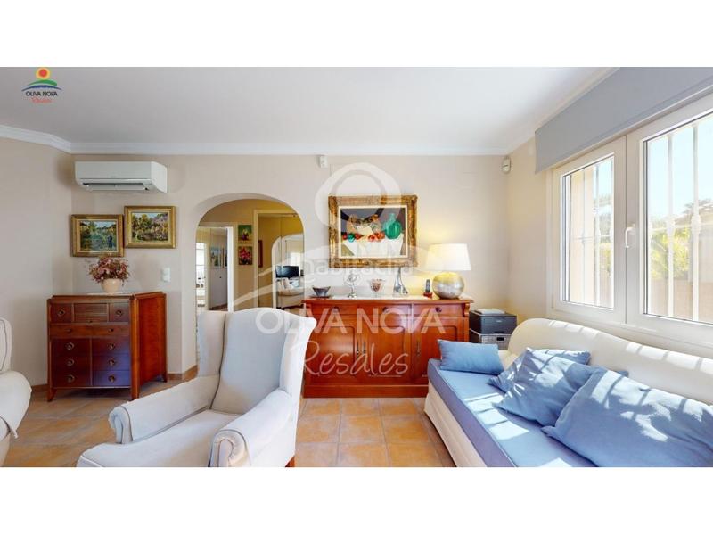 Foto 80e532b0-e01e-4b36-be99-2003517a4575. Maison avec parking dans Oliva nova Oliva