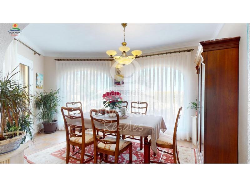 Foto 82219457-364e-4b89-b903-f684eb5fb31c. Maison avec parking dans Oliva nova Oliva