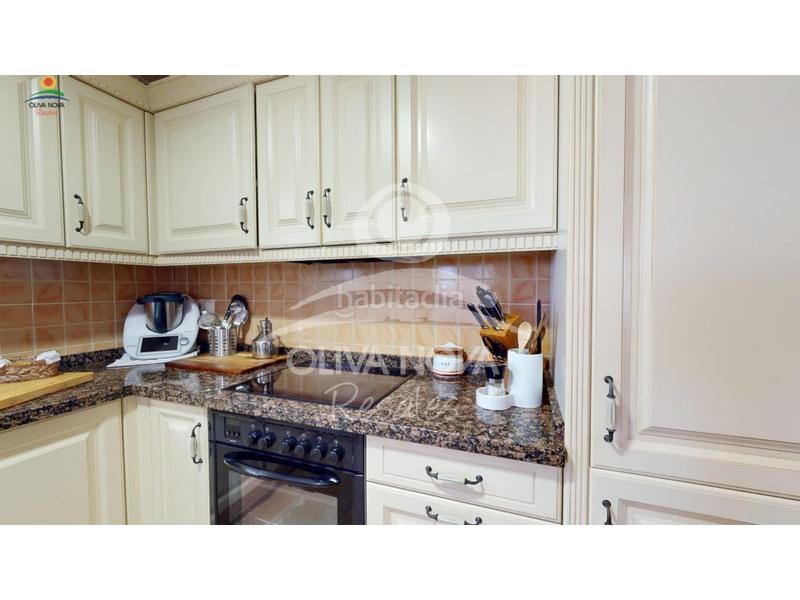 Foto 847918b4-b818-4f58-9afb-a0adcc7423bd. Maison avec parking dans Oliva nova Oliva