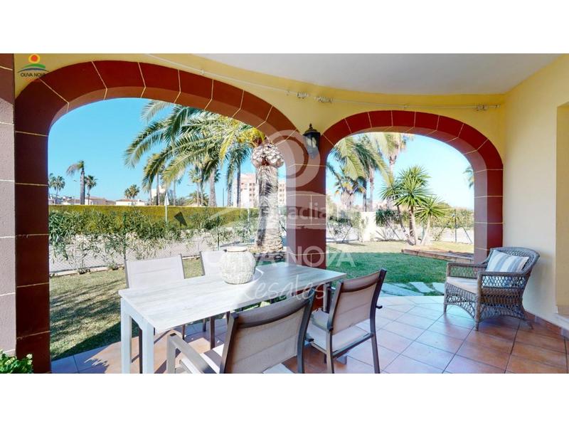 Foto a43aee45-823b-4eff-9ed1-ee34b19d7713. Maison avec parking dans Oliva nova Oliva