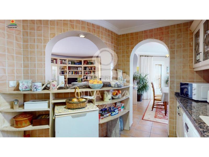 Foto b44c47bb-a371-4eca-a33e-2503e0fd3485. Maison avec parking dans Oliva nova Oliva