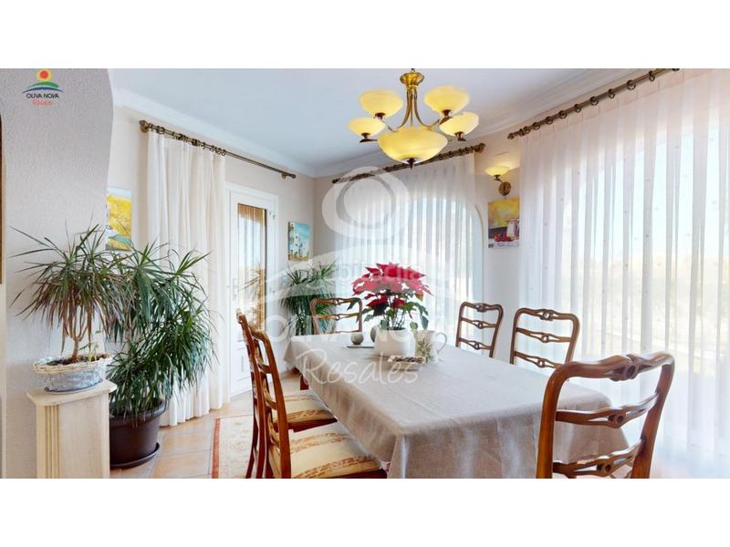 Foto c577eeab-97aa-4b67-8cd0-3e2794a17a76. Maison avec parking dans Oliva nova Oliva