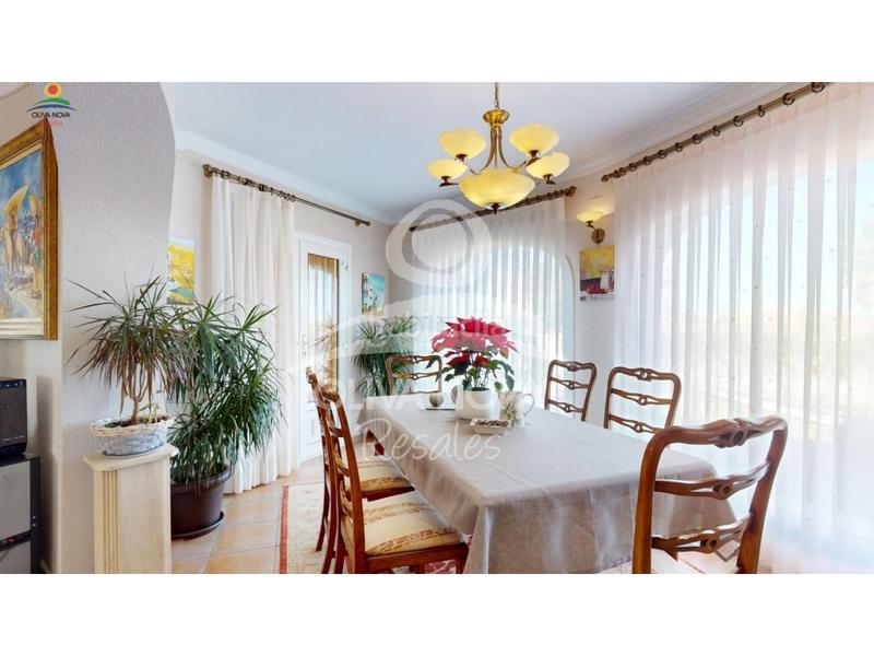 Foto d13c4d36-874a-4e62-bd88-13d0d2a2ffe0. Maison avec parking dans Oliva nova Oliva