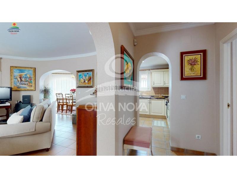 Foto ec2314f5-e206-4d46-a0c7-f8e3280d5f08. Maison avec parking dans Oliva nova Oliva