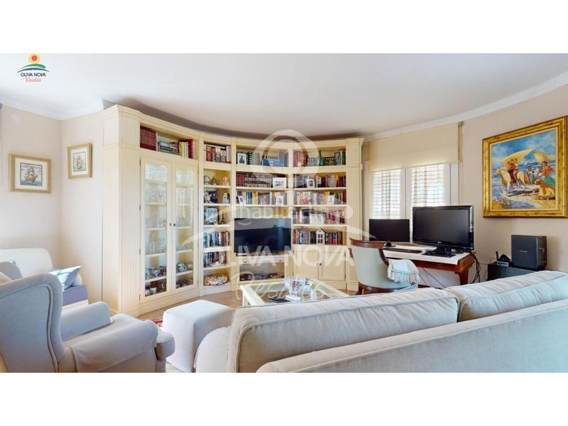 Foto f8b8ecb8-6249-43ee-b842-73951a369efd. Maison avec parking dans Oliva nova Oliva