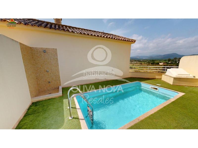 Foto 41a54767-faa8-4f19-860a-b86147553666. Attique avec parking piscine dans Oliva nova Oliva