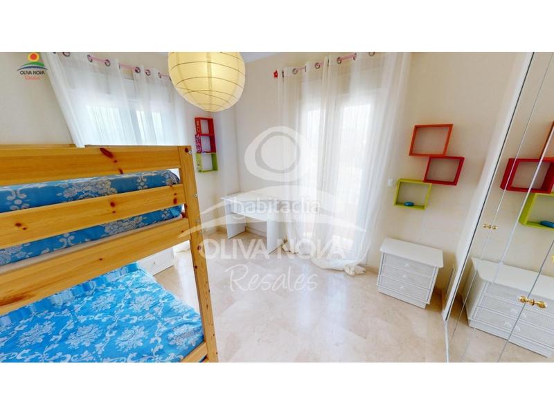 Foto 479d0ca2-2e5e-418a-a8ac-fcdb26e64f31. Attique avec parking piscine dans Oliva nova Oliva