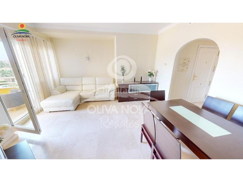 Foto 89a37b67-1d52-4827-b600-99e8efc382a3. Attique avec parking piscine dans Oliva nova Oliva