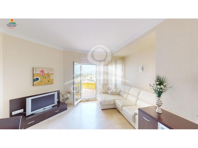 Foto 9bc8aed6-4f93-4add-b553-8a67bf950f31. Attique avec parking piscine dans Oliva nova Oliva