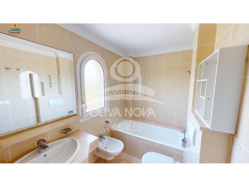 Foto c3f41bec-7a70-4a93-b8a6-d553e92fb8af. Attique avec parking piscine dans Oliva nova Oliva