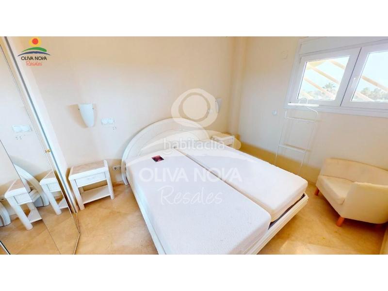 Foto f6d4e0ec-86a7-4dfb-8998-05891fec3a0e. Attique avec parking piscine dans Oliva nova Oliva