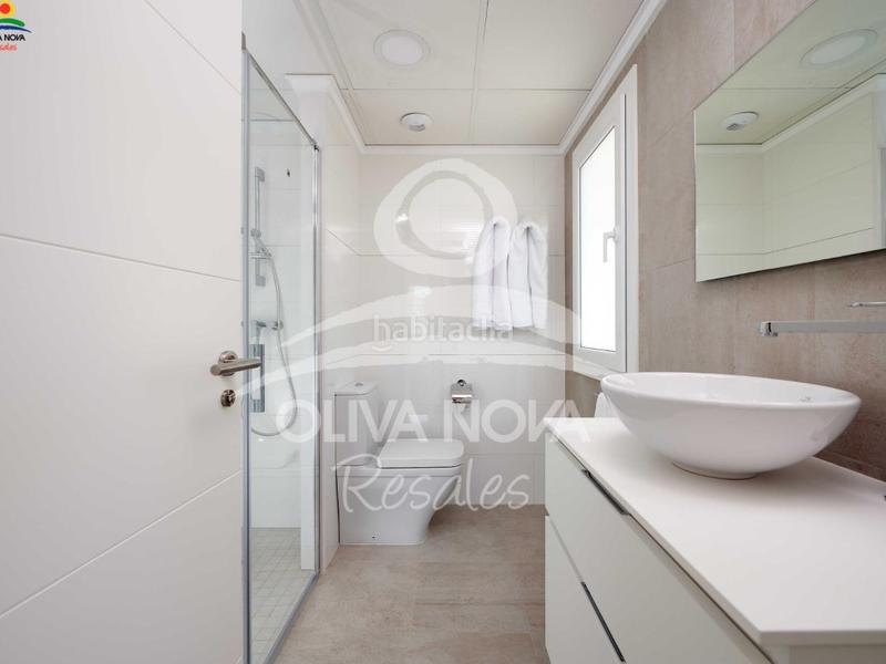 Foto ba714436-e2a4-4aa3-b2bb-a2a293166630. Casa adosada malibú beach iii, 17 en Oliva nova Oliva