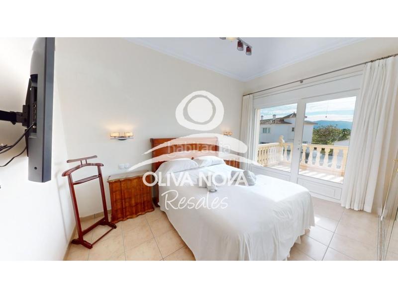 Foto 12a7eaf5-bec7-4aaa-b07d-07b849e020c8. Casa adossada amb piscina a Oliva nova Oliva