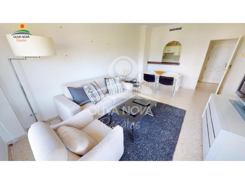 Foto 9225601f-bf18-4a43-bbe6-9fe5a82e558f. Appartement avec parking piscine dans Oliva nova Oliva