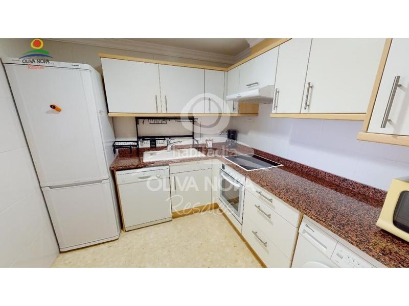 Foto c021e7d8-8ad2-40f0-bde9-62d71c2da522. Appartement avec parking piscine dans Oliva nova Oliva