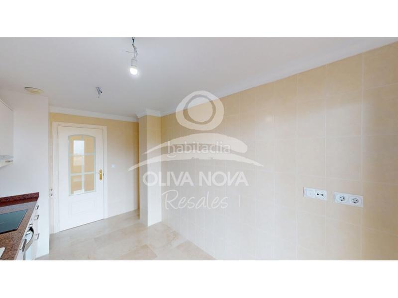 Foto c4223acb-084c-46a3-baf9-cbbc5b1c6889. Apartamento golf y mar, 6303 en Oliva nova Oliva