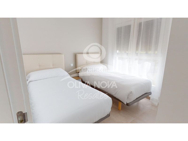 Foto 1686068f-578e-4e8c-8286-d31285bc6686. Apartament amb aparcament piscina a Oliva nova Oliva