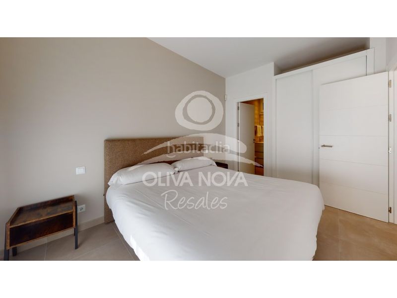 Foto 2326d876-116d-49e5-9d7e-6c0a473ec5f3. Apartament amb aparcament piscina a Oliva nova Oliva