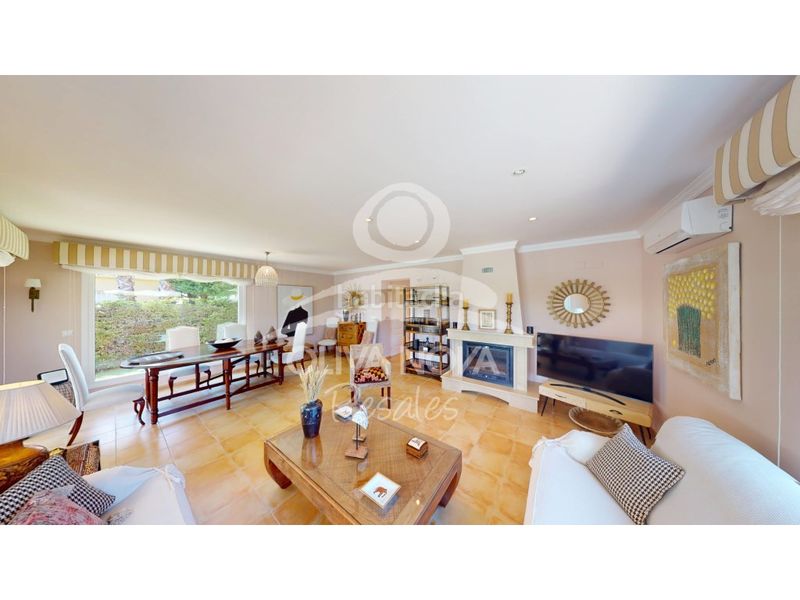Foto 9bdee6ba-6cdc-43f8-bb4a-9a0f96818f01. Casa amb aparcament piscina a Oliva nova Oliva