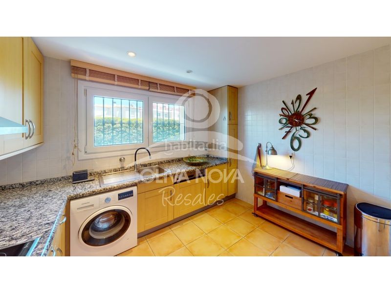 Foto c00d9ca2-c49f-422f-a484-e72450a836e1. Casa amb aparcament piscina a Oliva nova Oliva