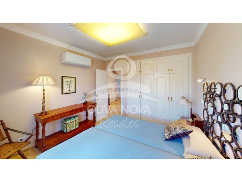 Foto c5228cb4-6d03-4f61-84e8-5b89b894f235. Casa amb aparcament piscina a Oliva nova Oliva