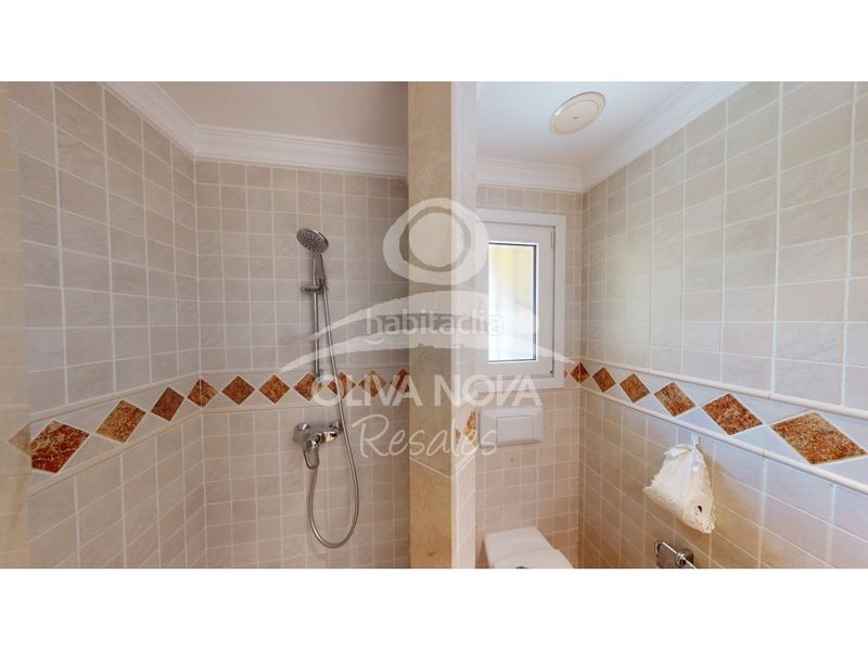 Foto e691cafa-e6a3-4ce1-a7ca-faf87c1486e1. Casa amb aparcament piscina a Oliva nova Oliva