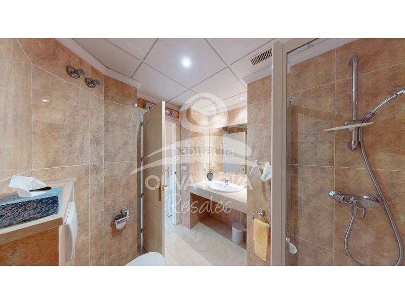 Foto fda52068-cc1a-4a9f-b55a-86a81dd6d493. Àtic amb aparcament piscina a Oliva nova Oliva