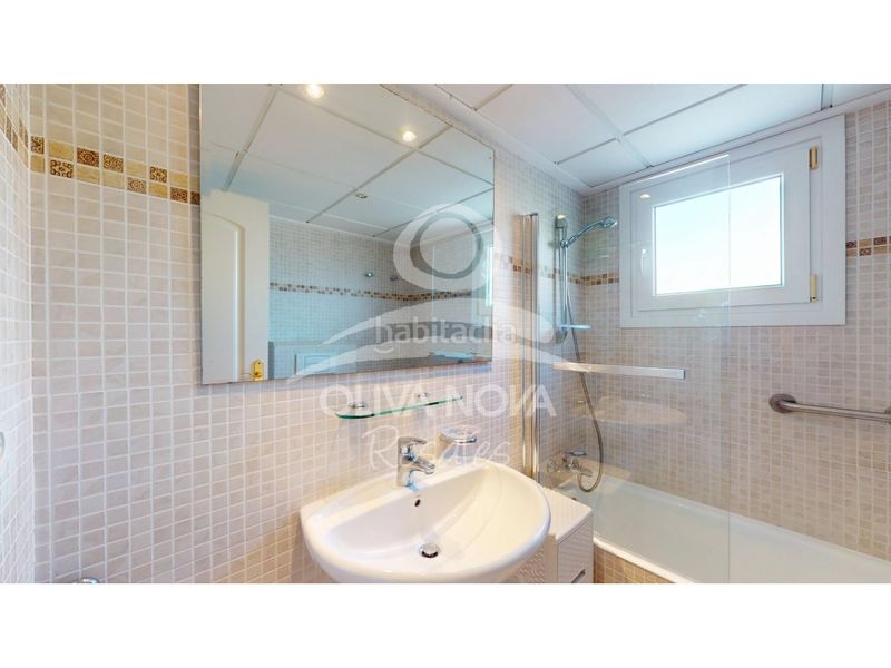Foto 15b9a660-99ac-4053-bb2d-ca6933c37f7a. Apartament amb aparcament piscina a L'Almadrava - L'Estanyó Dénia