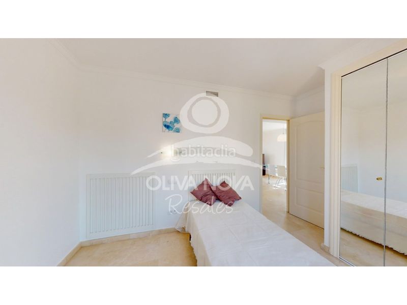 Foto 4736d3d7-2b6a-4456-a1ee-e8e5b0781e4b. Apartament amb aparcament piscina a L'Almadrava - L'Estanyó Dénia
