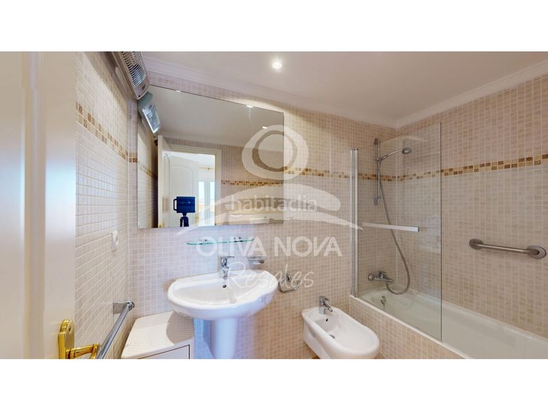 Foto 7433099e-f7d9-42ac-b65d-ef53467b7e2d. Apartament amb aparcament piscina a L'Almadrava - L'Estanyó Dénia