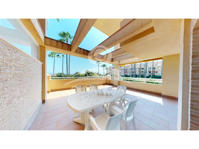 Foto f4979a68-df33-4606-bc27-e0c10328a3b8. Apartament amb aparcament piscina a L'Almadrava - L'Estanyó Dénia