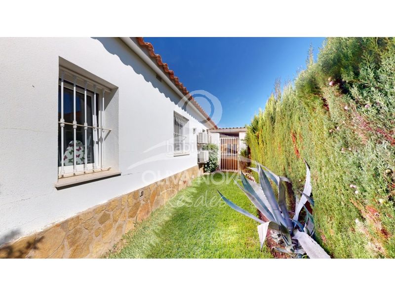 Foto a0ad6725-ec1e-41d4-8bd8-2b78900e807c. Casa sec. v mz. l, 1d en Oliva nova Oliva
