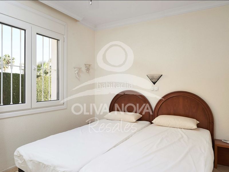 Foto cd341b3c-a883-40ac-b51f-728f8e7c2f36. Casa a Oliva nova Oliva