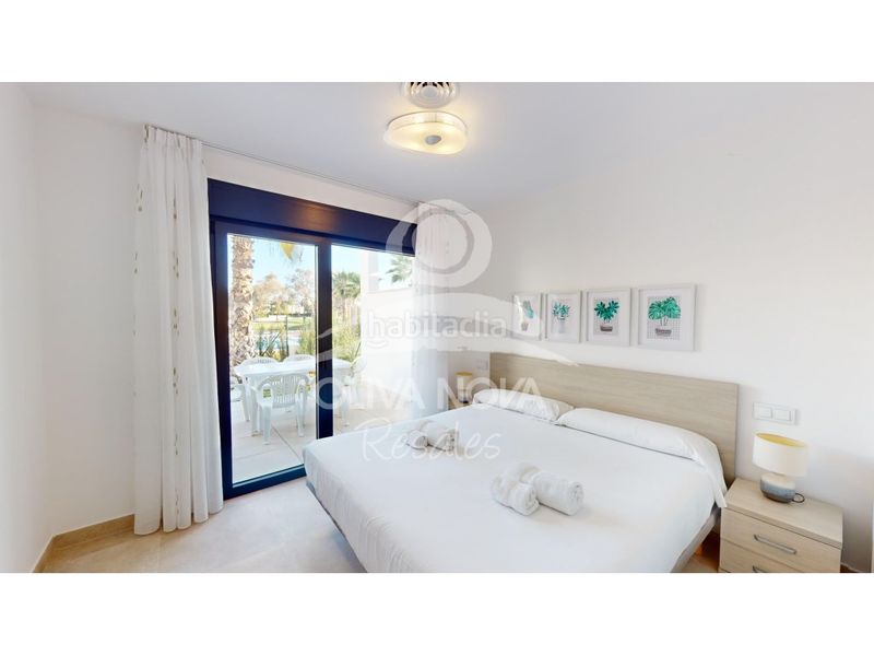 Foto 53d4b6d3-f51b-480e-85cd-185ed7eb4f78. Casa adossada amb aparcament a Oliva nova Oliva