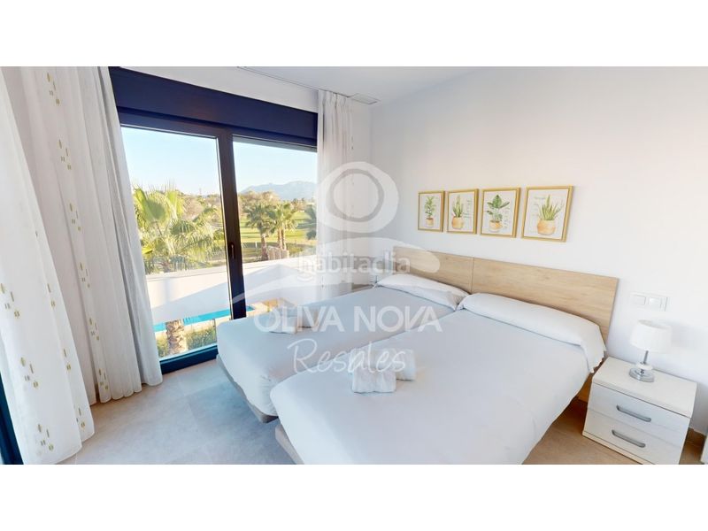 Foto 912a019b-cbe6-40b6-8fd7-968400259063. Casa adossada amb aparcament a Oliva nova Oliva