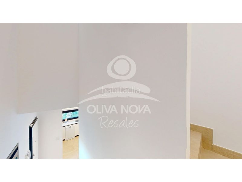 Foto e6a6929d-b8aa-43a7-8f0b-f491ad81c17e. Casa adossada amb aparcament a Oliva nova Oliva