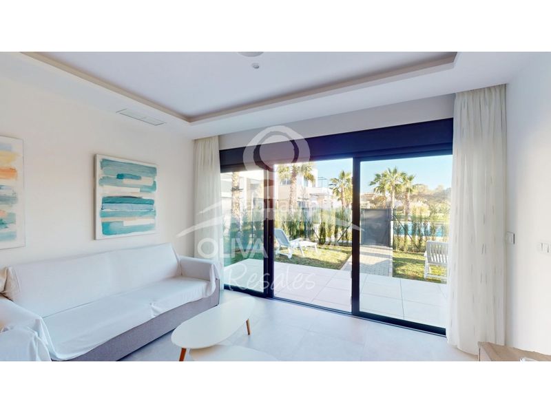 Foto ee51b63b-cc12-4952-9b37-d77fd08a0c38. Casa adossada amb aparcament a Oliva nova Oliva